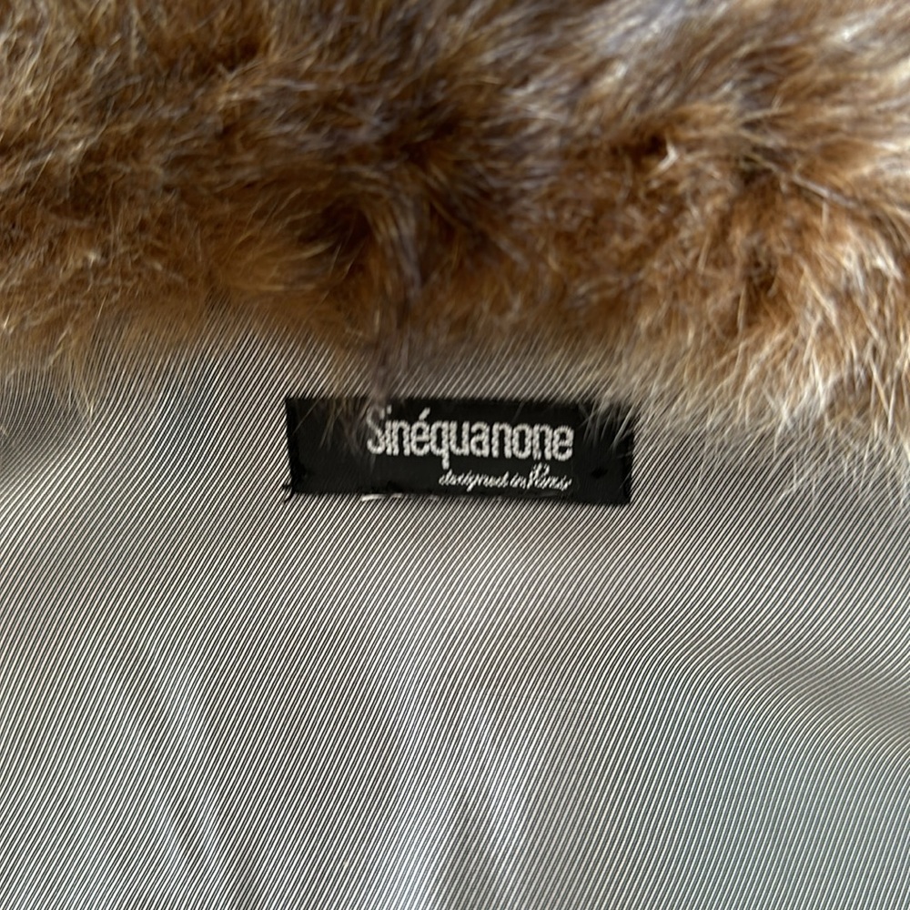 Fur coat - Picture 9 of 14